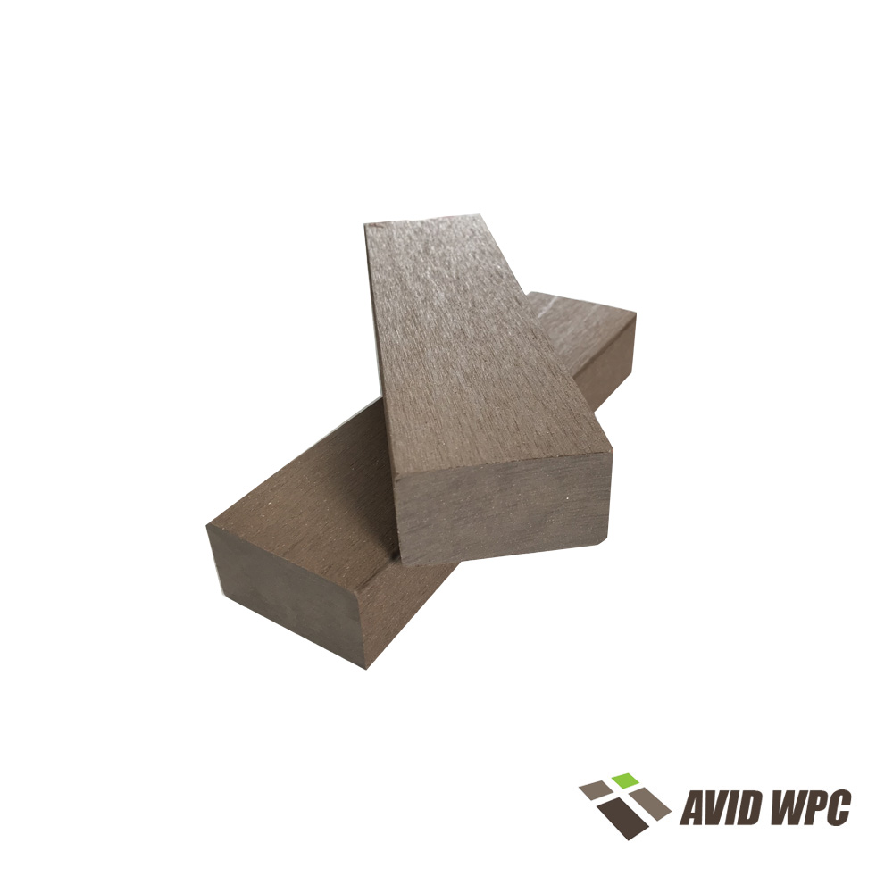 Grão de madeira em relevo 3D resistente a UV WPC ripa de banco