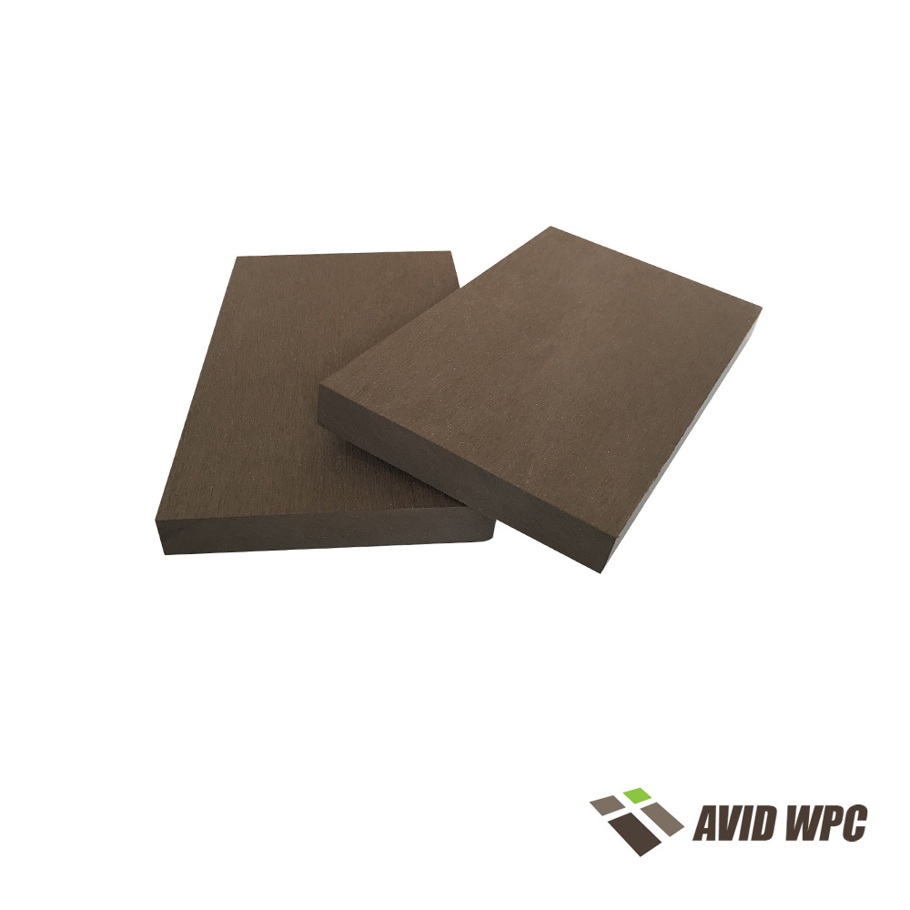 Pisos de piso composto de plástico de madeira chinesa / piso de composto oco / placa de piso WPC sólida