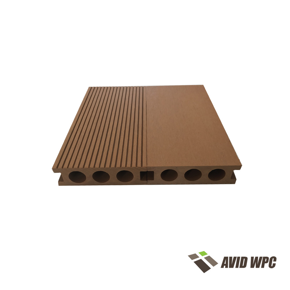 Chi phí thấp và chất lượng cao Sàn sân vườn WPC rỗng / Sàn gỗ WPC màu gỗ