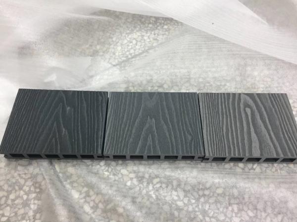 Planche de terrasse composite en relief profond 3D