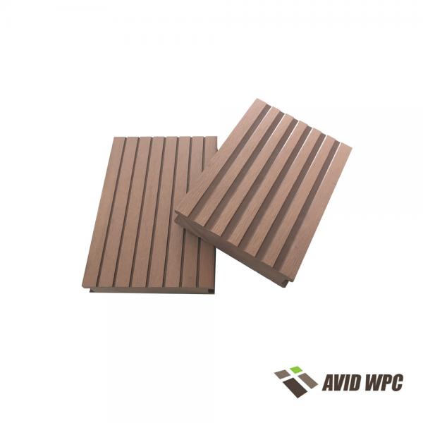 Kina Produsent Co-Extrusion WPC Solid Decking Board Wood Plastic Composite Flooring