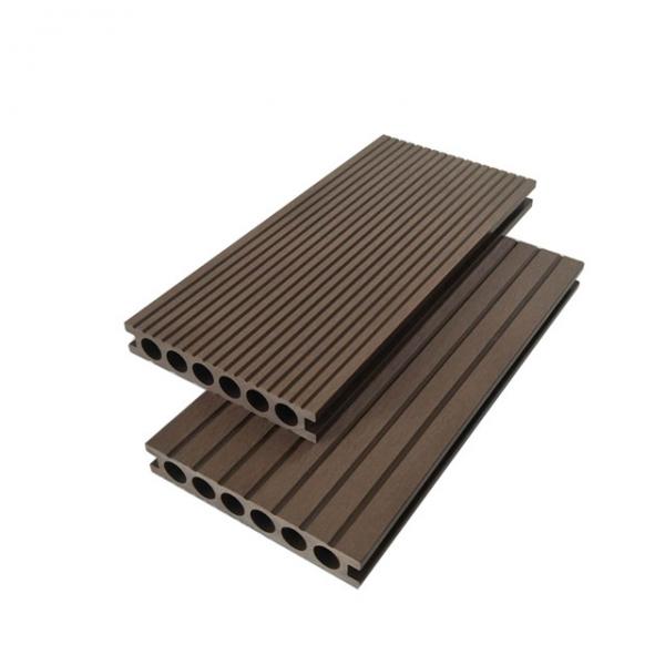 Fabrikspris hul træplastkomposit WPC-terrassebord