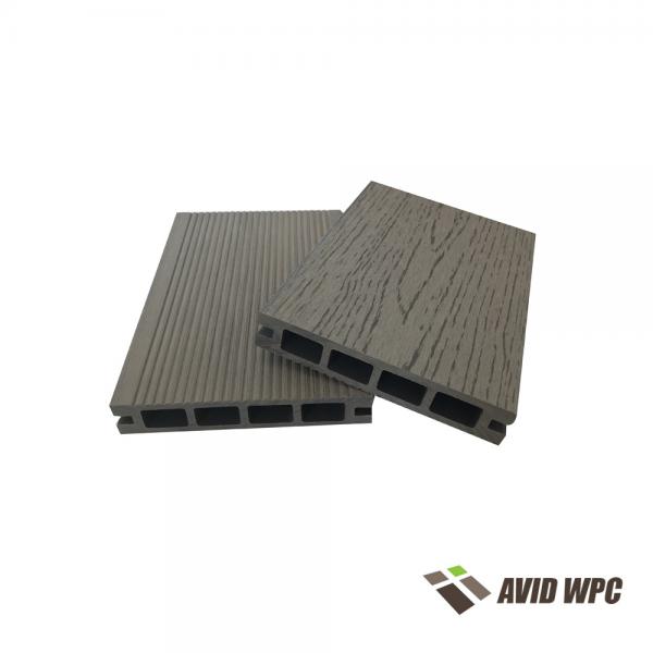 Hot Sale Hollow WPC Decking Co-Extrusion eller Capped Building Material