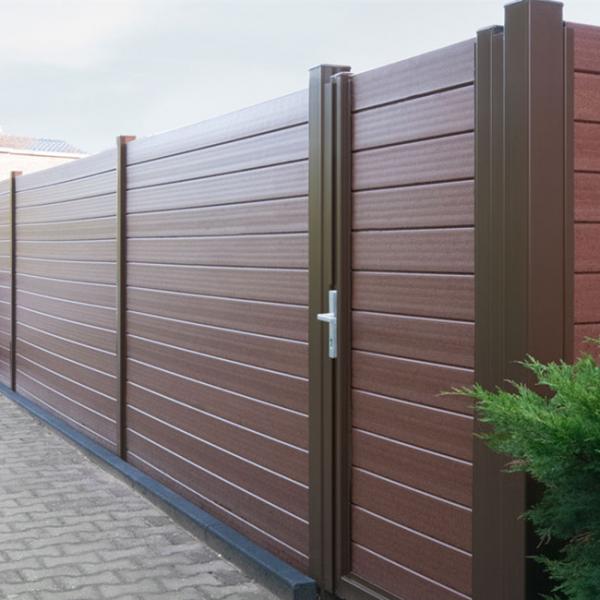 New Style Fence Eco Friendly WPC Garden Fence Composite Wood Courtyard Fence