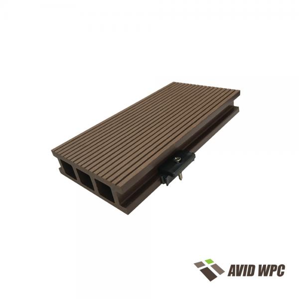 Plate-forme de plancher composée creuse co-extrudée de PVC de preuve de l'eau WPC, décoration extérieure